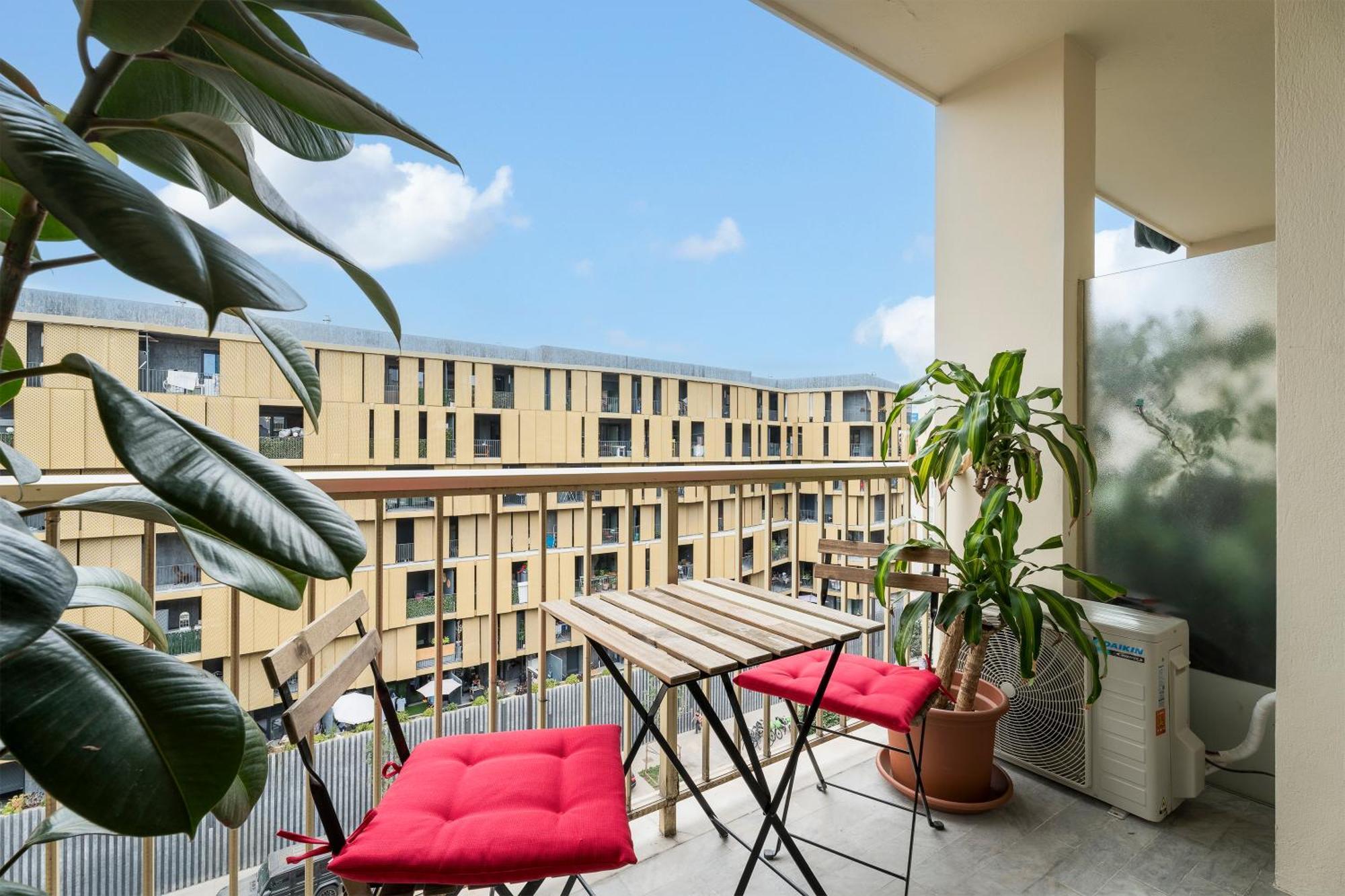 Elegant Avec Balcon Proche Et Tramway Appartement